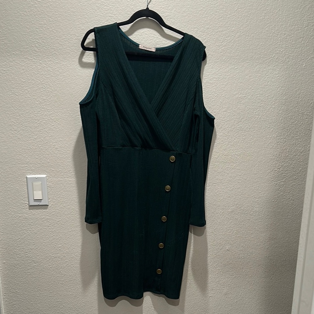 Green Asymmetrical Cold Shoulder Cocktail Dress